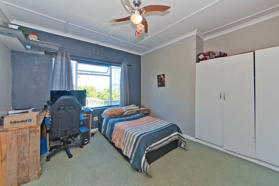 8 Bedroom Property for Sale in Hunters Home Western Cape